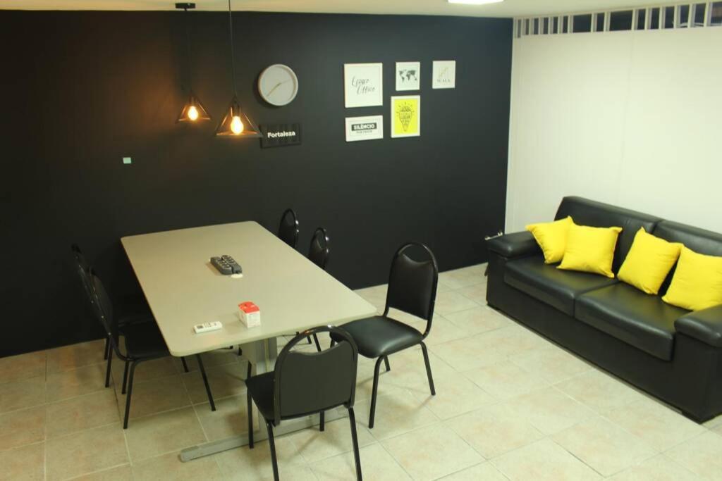 13 Flat Beira Mar Com Energia, Vaga, 3 Camas, Wi-Fi E Ar Apartment Fortaleza  Bagian luar foto